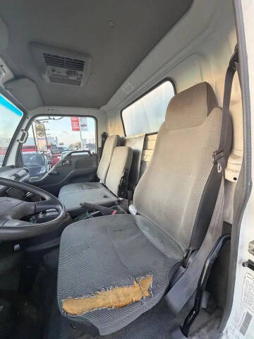 2002 Isuzu NPR