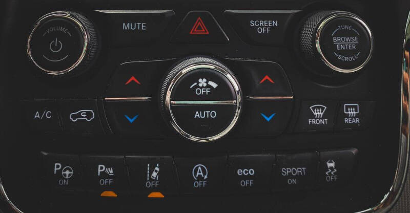 2018 Jeep Grand Cherokee Summit