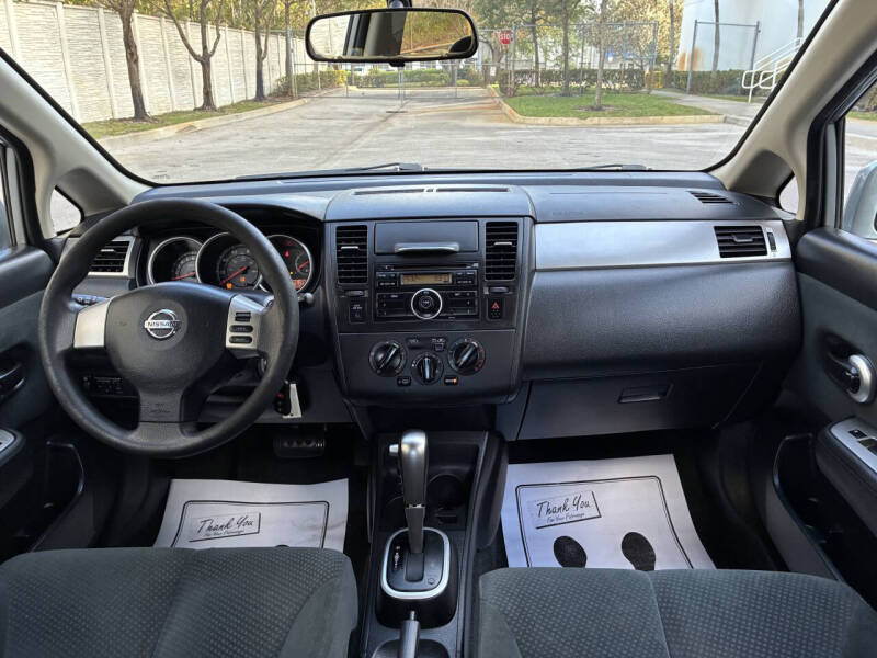 2011 Nissan Versa 1.8 S