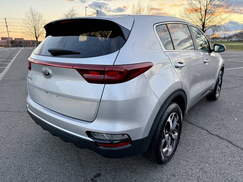 2022 Kia Sportage LX