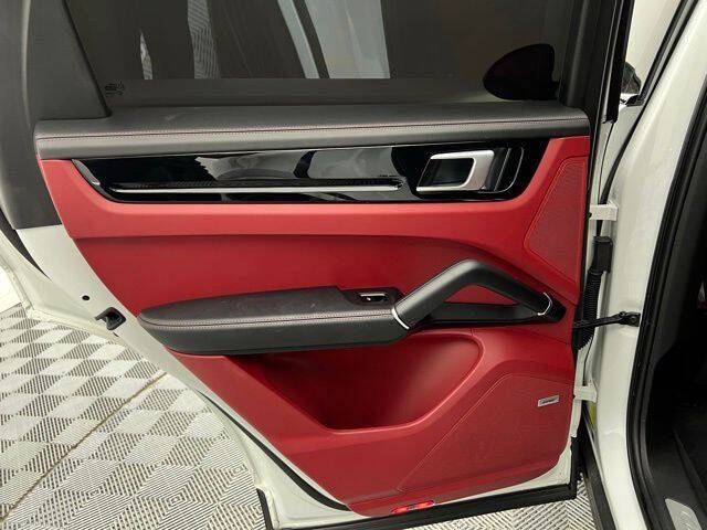 2021 Porsche Cayenne S Coupe