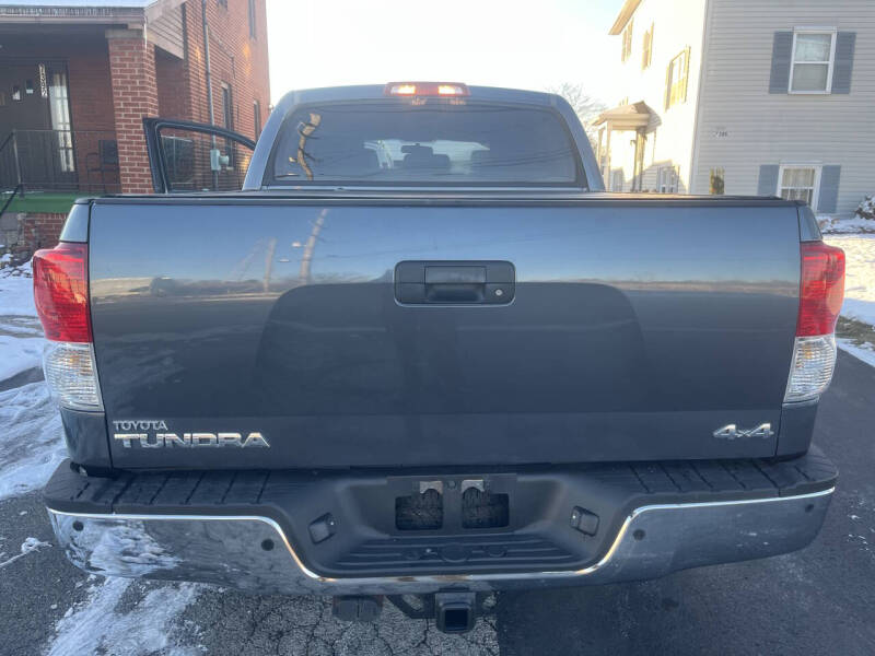 2010 Toyota Tundra Grade