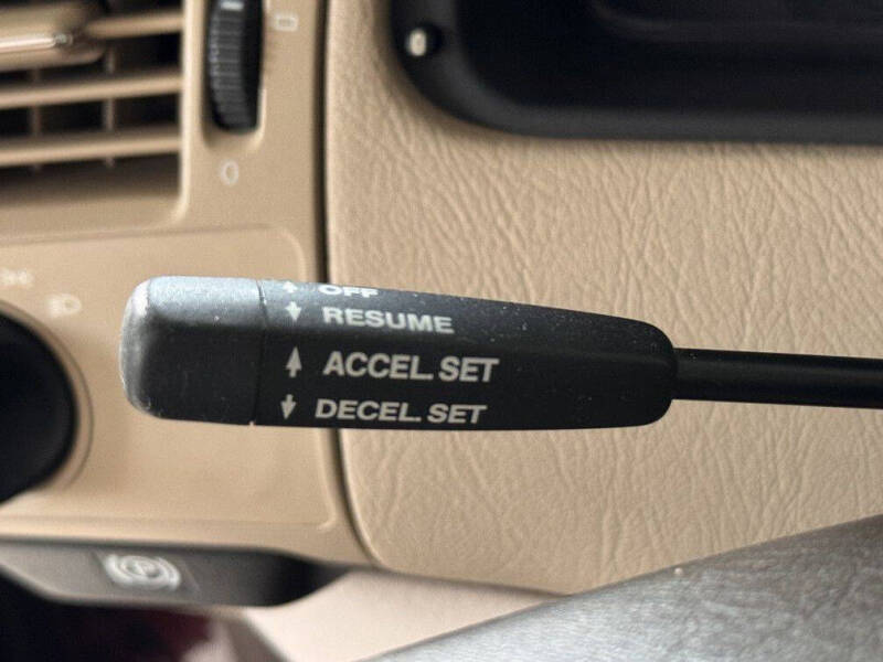 1996 Mercedes-Benz E-Class E 320