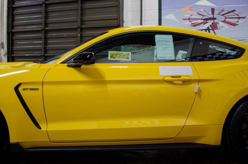 2016 Ford Mustang
