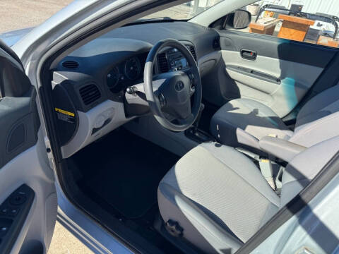 2010 Hyundai Accent GLS