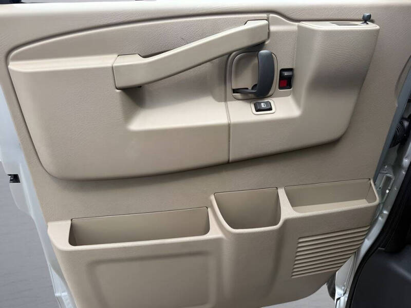 2026 Chevrolet Express 3500