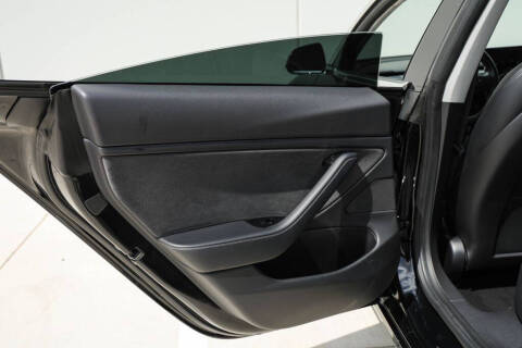 2019 Tesla Model 3 Mid Range