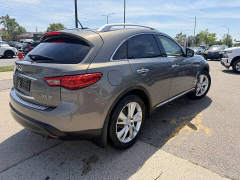2013 Infiniti FX37