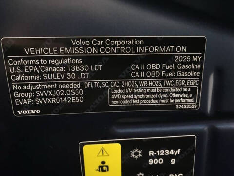 2025 Volvo XC90 B6 Plus Bright Theme 7P