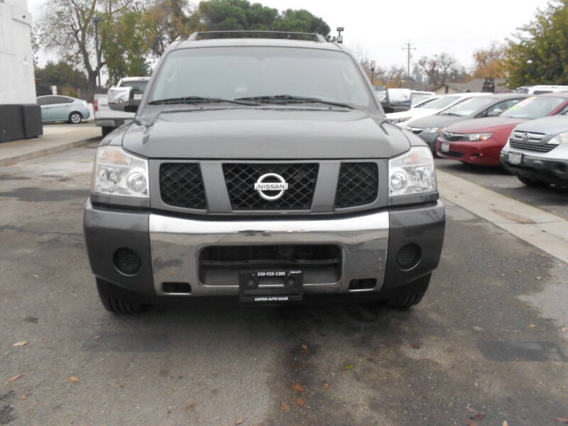 2004 Nissan Armada SE