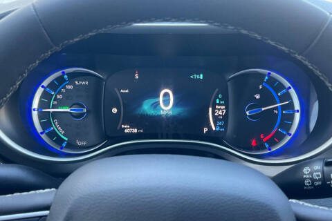 2024 Chrysler Pacifica Plug-In Hybrid Select