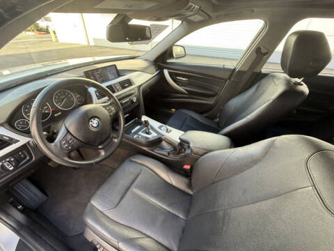 2013 BMW 3 Series 328i