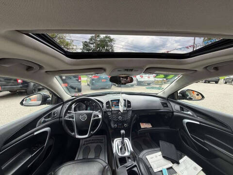 2012 Buick Regal Premium 1