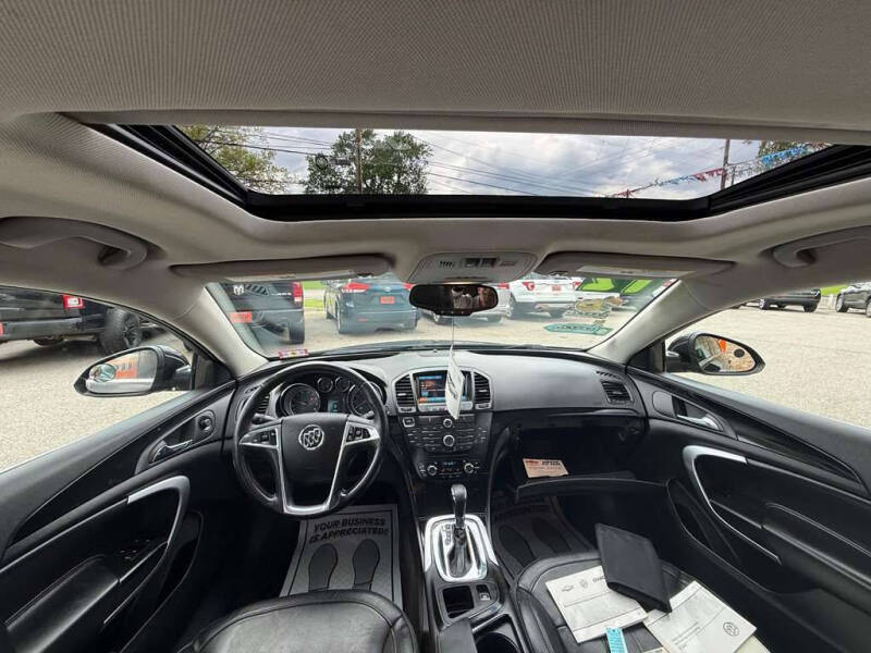 2012 Buick Regal Premium 1
