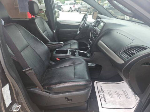 2016 Dodge Grand Caravan R/T
