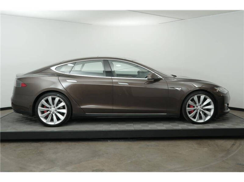 2014 Tesla Model S P85D