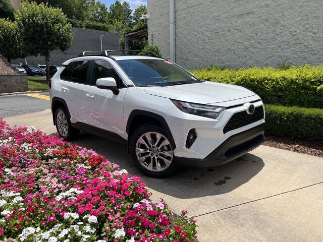 2025 Toyota RAV4 XLE Premium