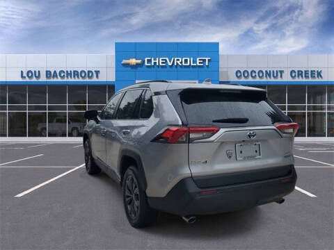 2022 Toyota RAV4 Hybrid XLE Premium