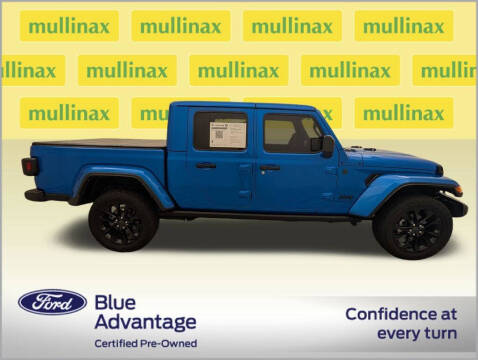 2025 Jeep Gladiator NightHawk