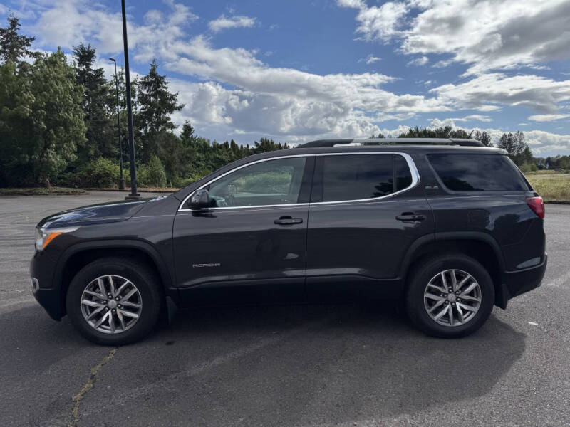 2017 GMC Acadia SLE-2