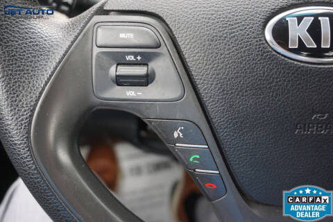 2017 Kia Forte5 LX
