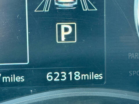 2022 Nissan Kicks SR