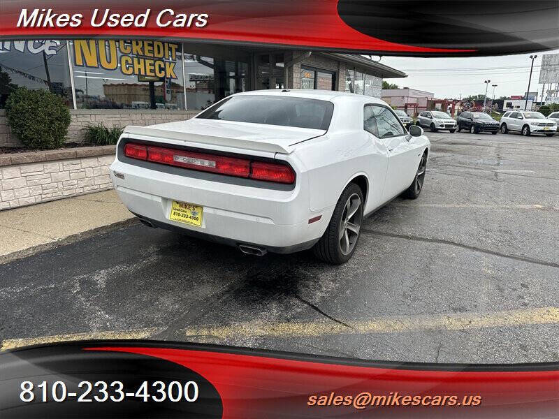 2014 Dodge Challenger SXT