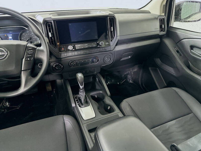 2025 Nissan Frontier S