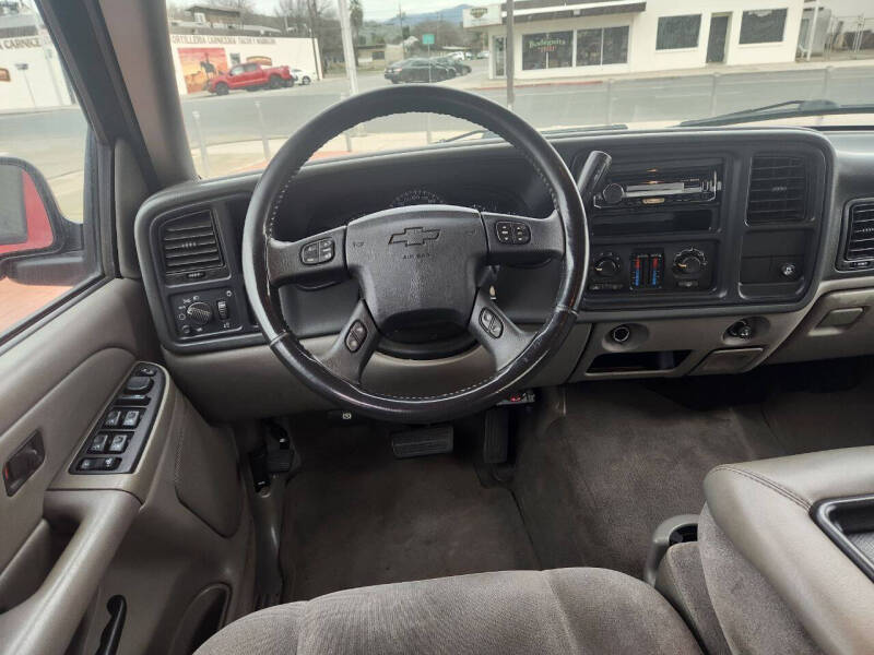 2005 Chevrolet Avalanche 1500 LS