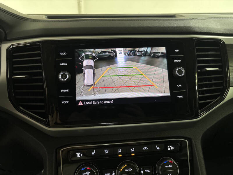 2023 Volkswagen Atlas V6 SE