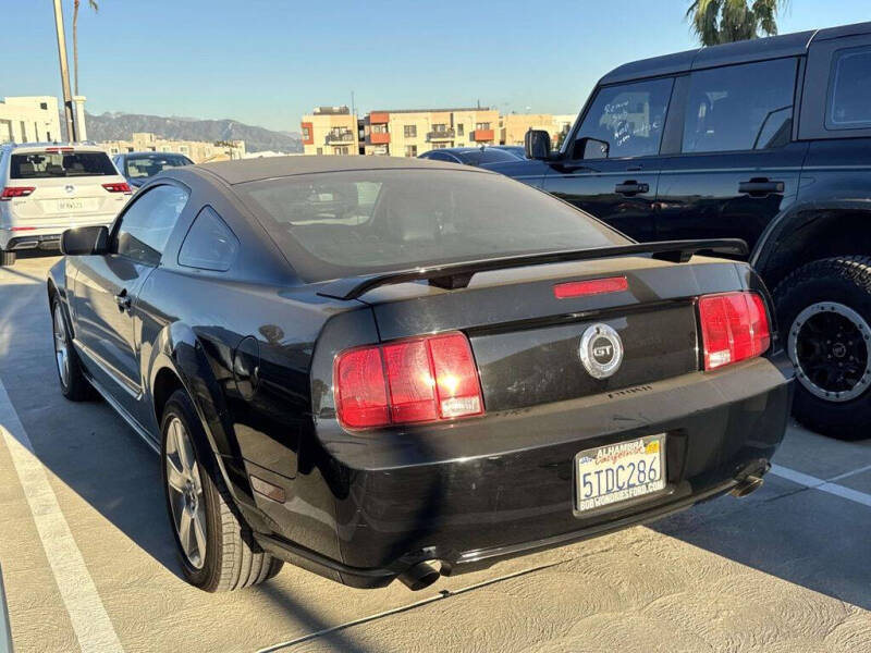 2006 Ford Mustang GT Deluxe