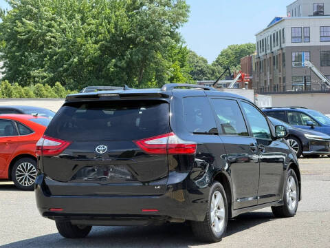 2018 Toyota Sienna