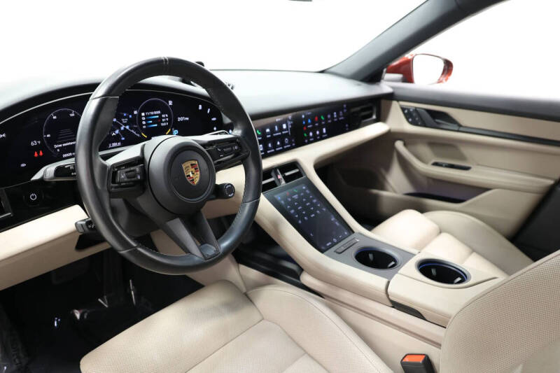 2022 Porsche Taycan 4 Cross Turismo