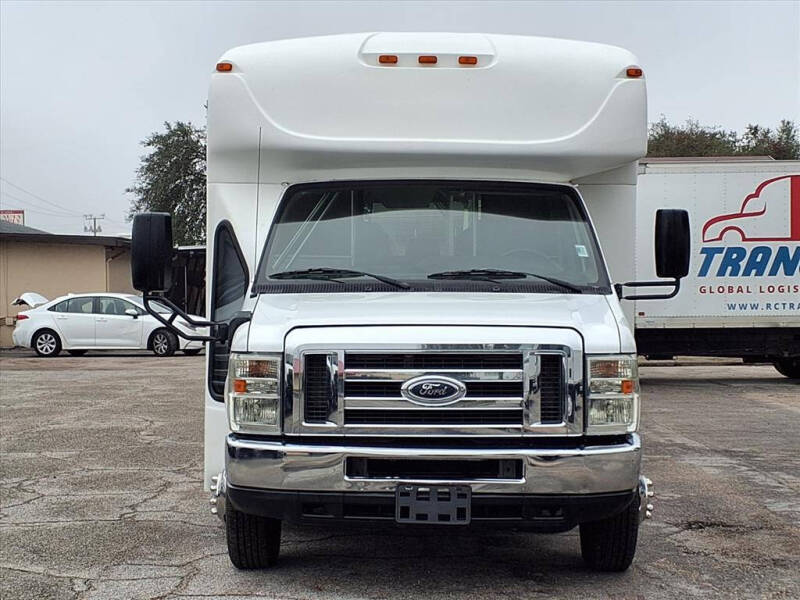 2013 Ford E-Series E-450 SD