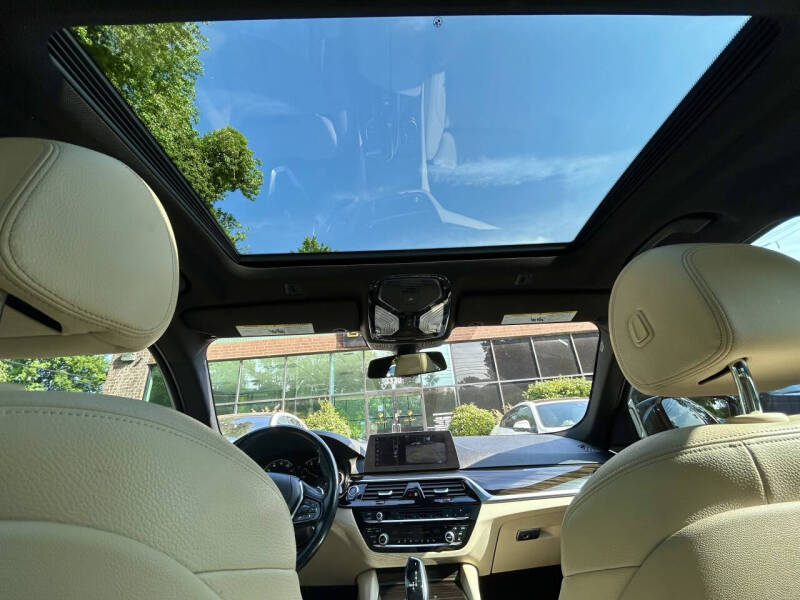 2018 BMW 5 Series 530i