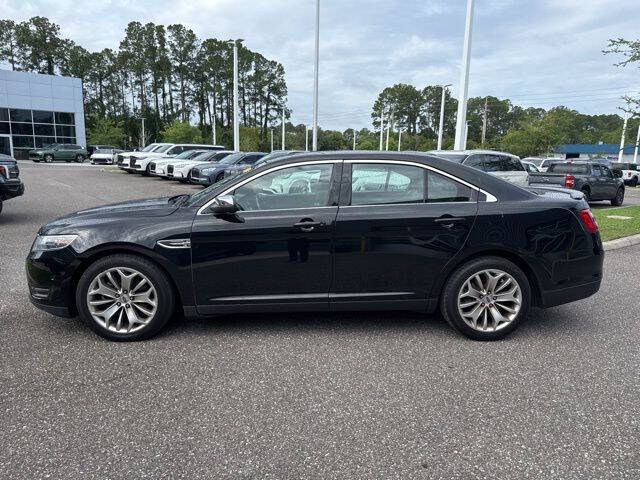 2017 Ford Taurus Limited
