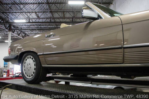 1987 Mercedes-Benz 560-Class 560 SL
