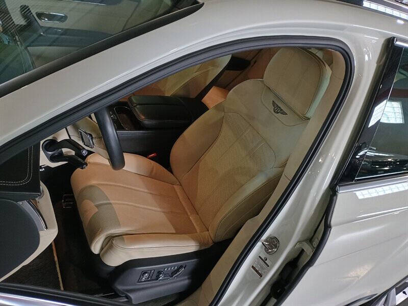 2019 Bentley Bentayga 30