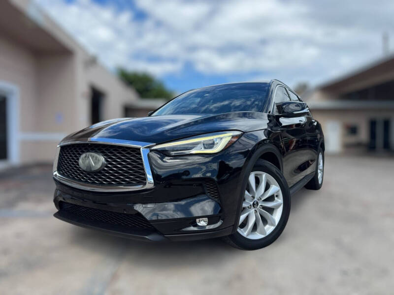2019 INFINITI QX50 Essential's photo