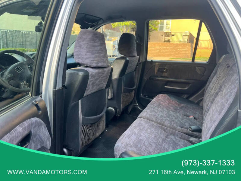 2004 Honda CR-V LX