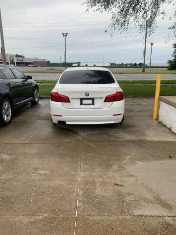 2011 BMW 5 Series 528i