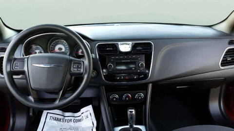 2013 Chrysler 200 LX