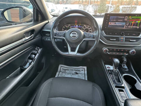 2023 Nissan Altima 2.5 SV