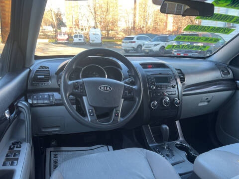2012 Kia Sorento LX