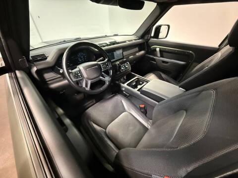 2024 Land Rover Defender 90 P400 X-Dynamic SE
