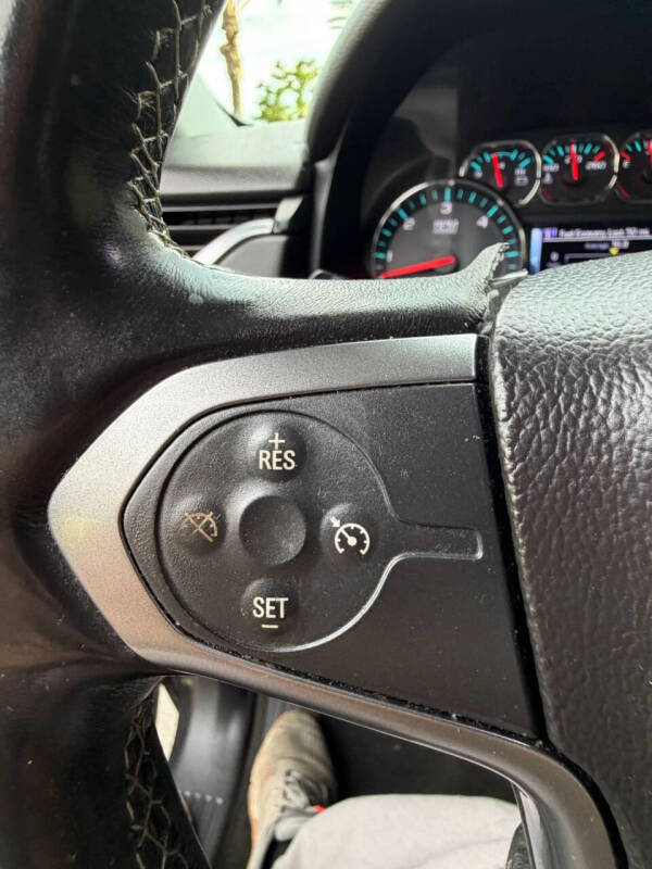 2017 Chevrolet Suburban LS