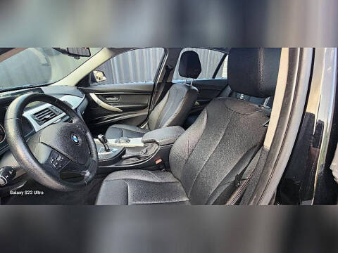 2016 BMW 3 Series 320i