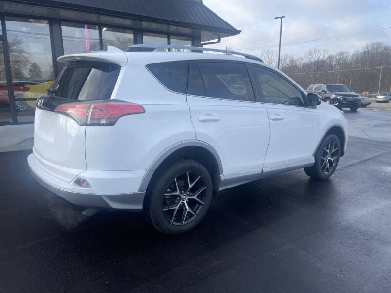 2018 Toyota RAV4 SE
