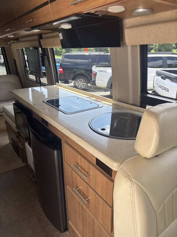 2015 Winnebago ERA BM170X