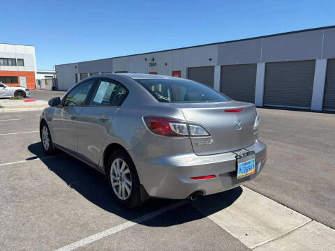 2013 Mazda MAZDA3 i Touring